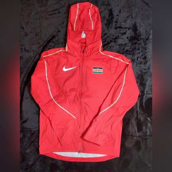 Nike Pro Elite Hypershield Storm Jacket Kenya Track & Field 801543-611 Women S - Picture 2 of 12